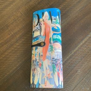 Clutch bag with artsy print